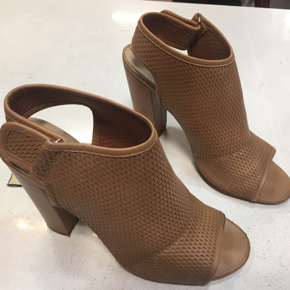 Aldo Tan Leather Sandals size 8.5